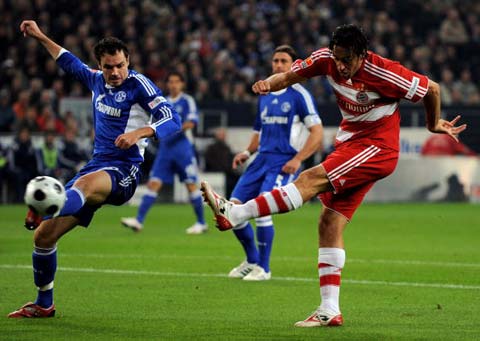 并为其安排 并为其安排